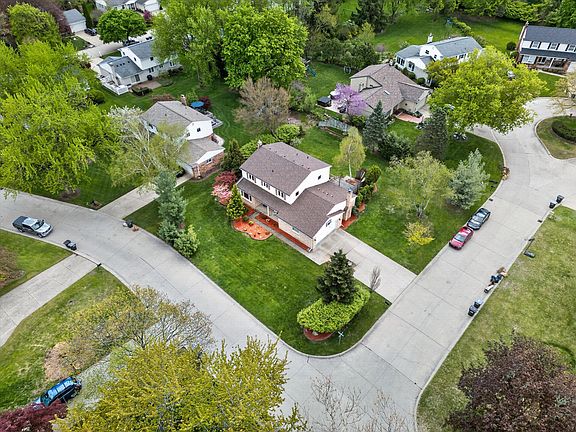 2nd image of 42231 Ladywood Dr