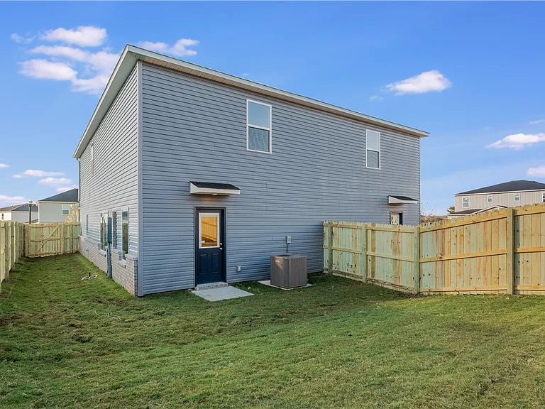 6812 SW Memphis Ave — Photo 22