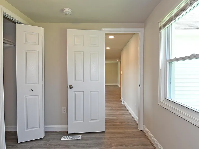 8002 Shelley Dr — Photo 18