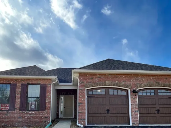 4096 Eveningstar Dr, Emmaus, PA 18049