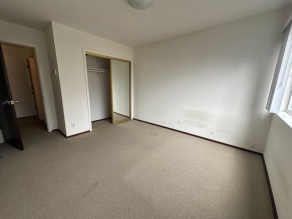 3rd image of 262 27th Ave Unit 2