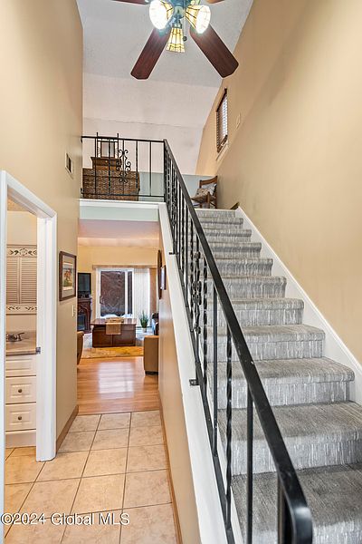 4th image of 15A Woodbine Drive