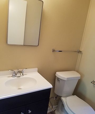 5th image of 6222 Apple Valley Dr