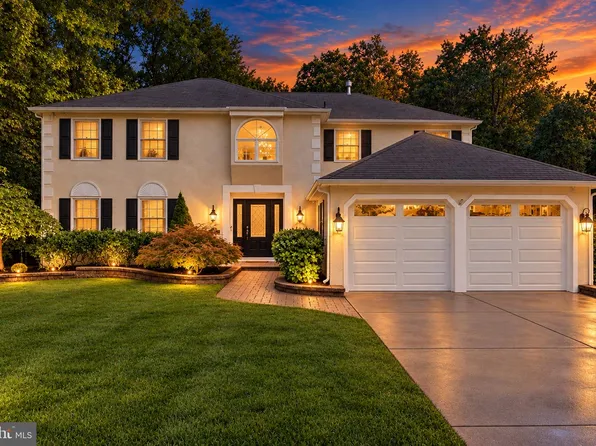 15 Ravenswood Way, Sewell, NJ 08080