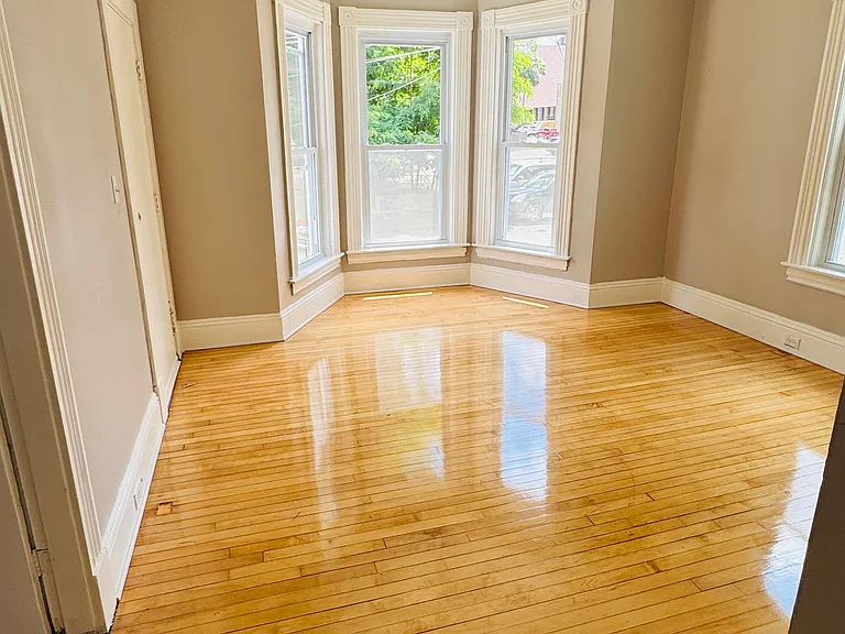 131 Ellsworth St #1 — Photo 4