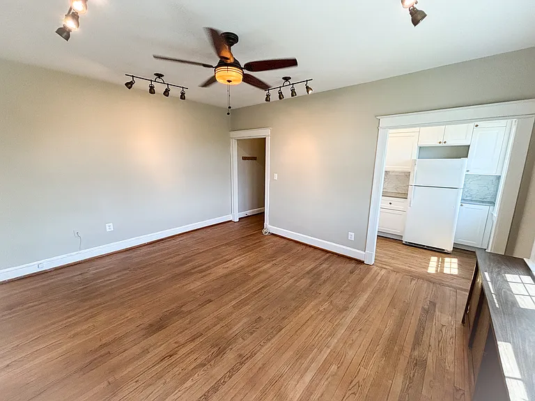414 Seward Sq SE #401 — Photo 14