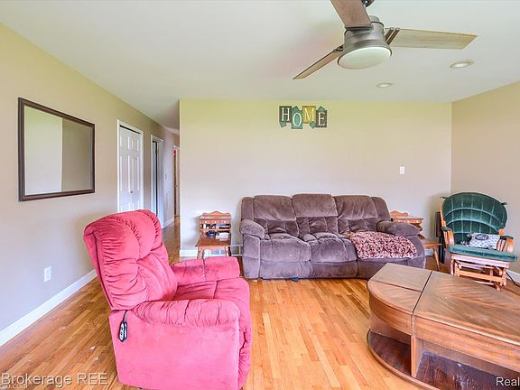 5th image of 5477 Hopkins Rd