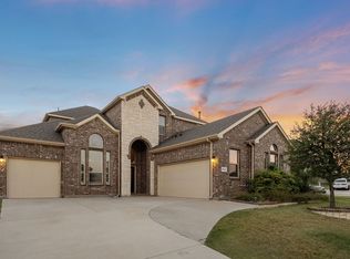 8949 Jewel Flower Dr, Fort Worth, TX 76131