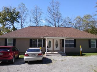 30 College Hill Ct, Philippi, WV 26416