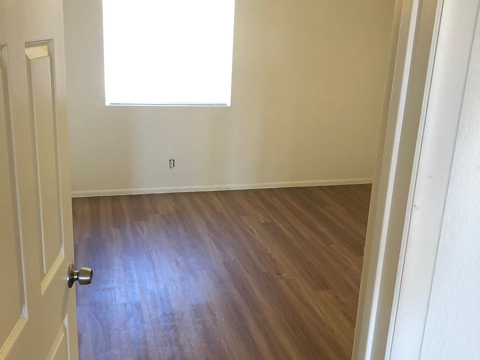 1st image of 247 W Limberlost Dr