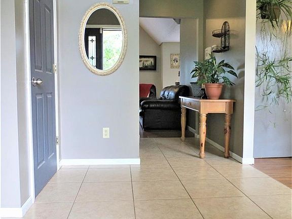 3rd image of 4900 Lynn Pl NW
