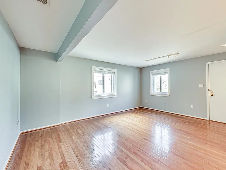 8923 Battery Pl — Photo 8