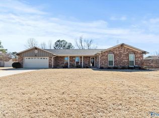 2215 Auburn Dr SW, Decatur, AL 35603