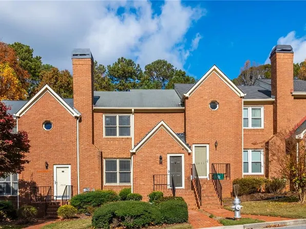 2640 Holcomb Springs Dr, Alpharetta, GA 30022