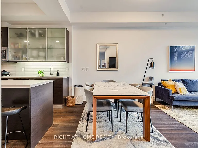 66 Kippendavie Ave #409 — Photo 11