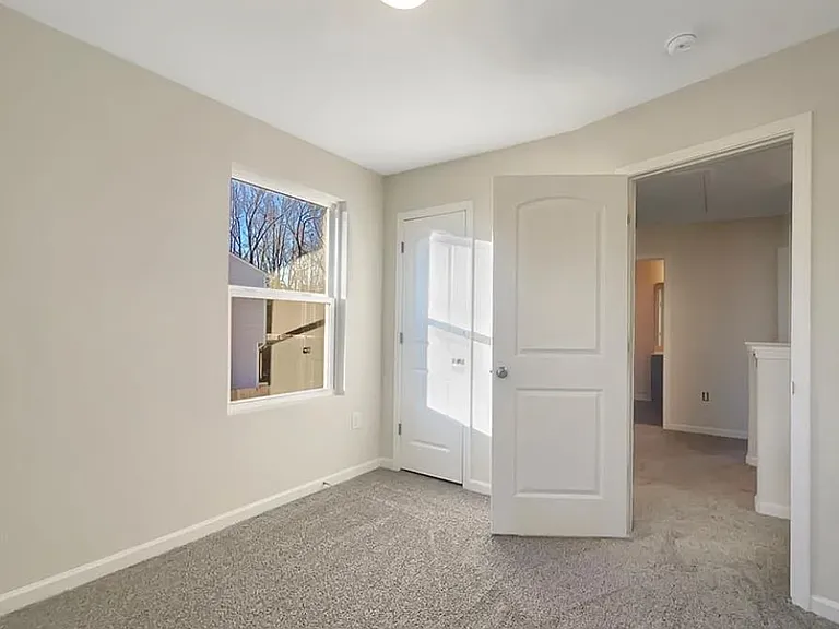 164 Creekstone Ct — Photo 10
