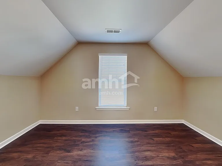 808 Bindon Ln — Photo 22