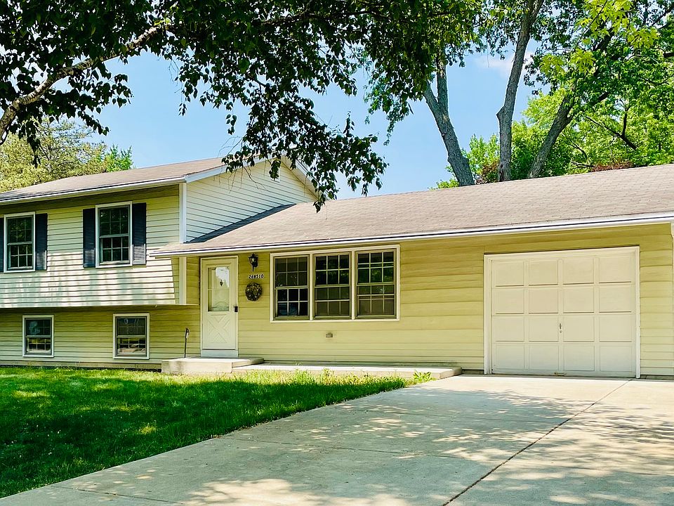 1st image of 26W510 Knoll Ct