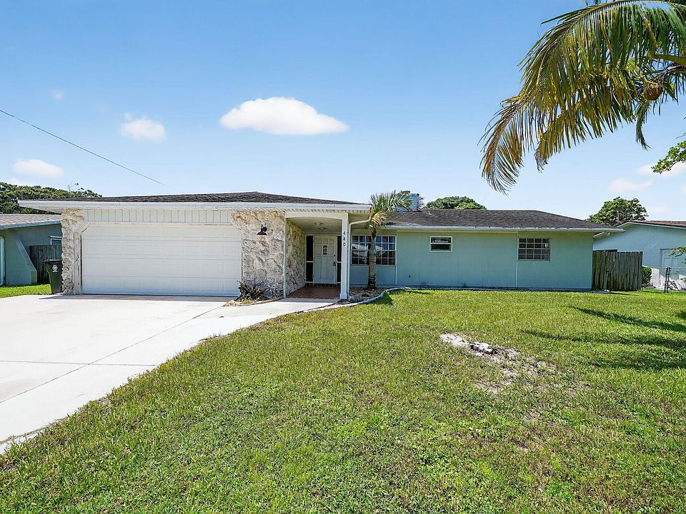 1st image of 440 SE Sunnydale Lane