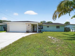 440 SE Sunnydale Ln, Port Saint Lucie, FL 34983