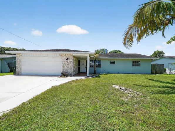 440 SE Sunnydale Lane, Port St Lucie, FL 34983