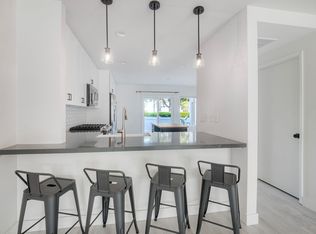 6906 Carnation Dr, Carlsbad, CA 92011