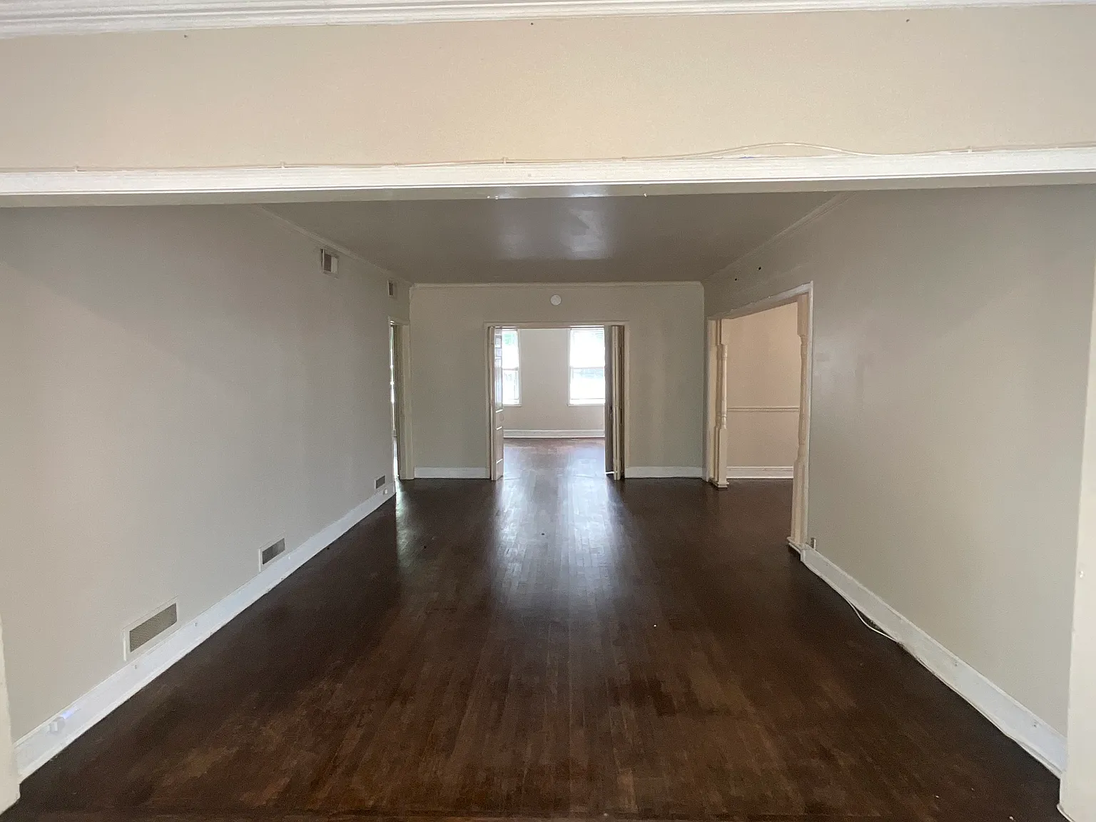 3 bed, 1.5 bath, $1,500 — Photo 3