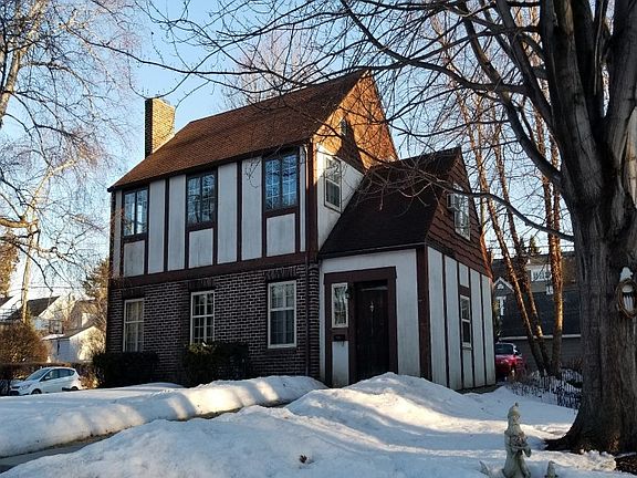 2nd image of 1702 Highland Pkwy