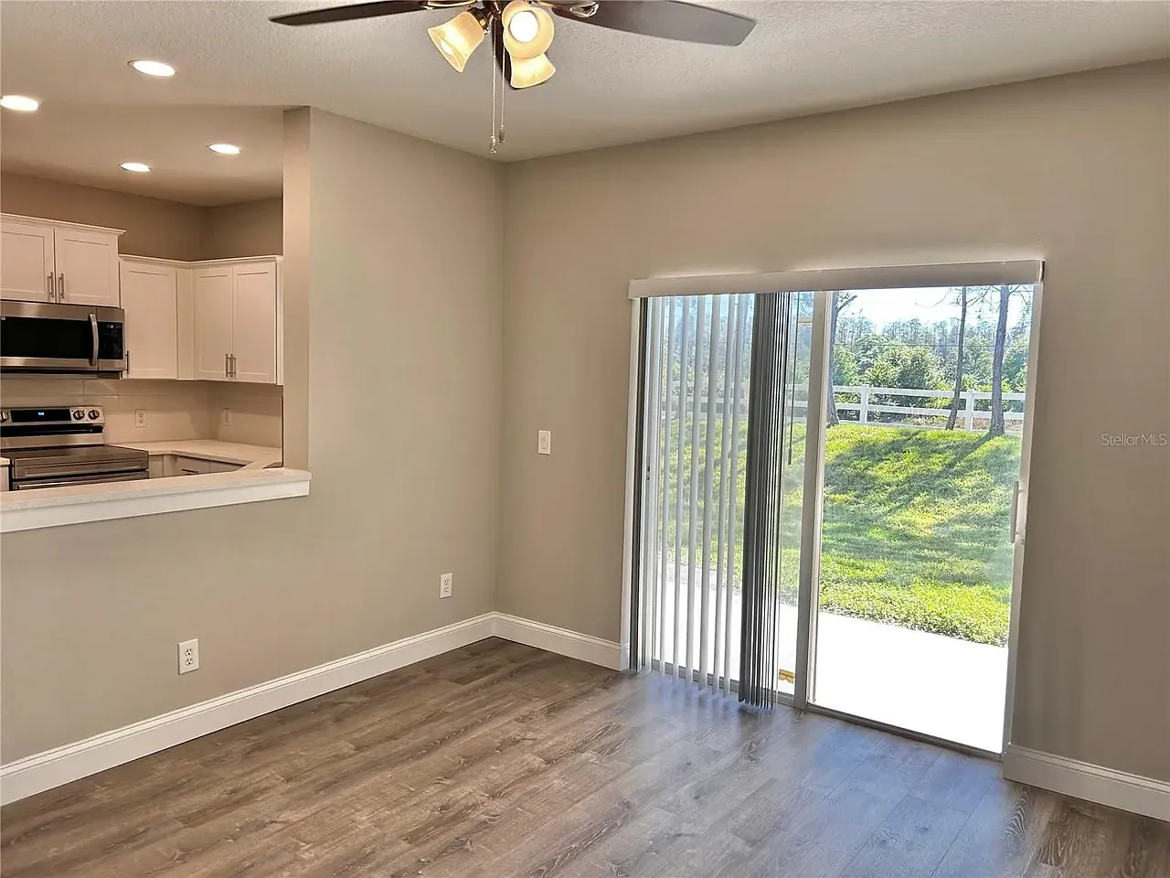 2 bed, 1297 sqft, $1,700 — Photo 4