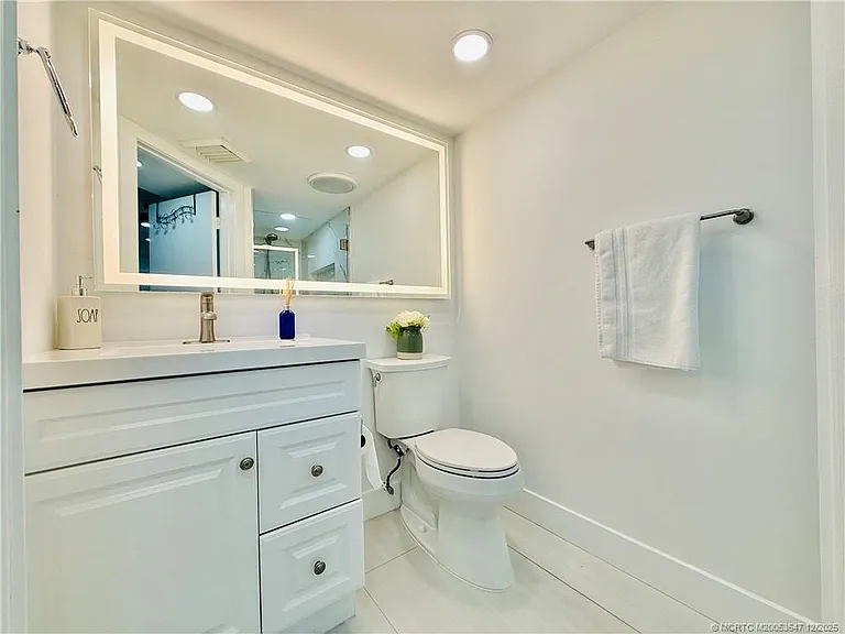 8800 S Ocean Dr #102 — Photo 71