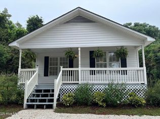 575 N Bennett St, Southern Pines, NC 28387