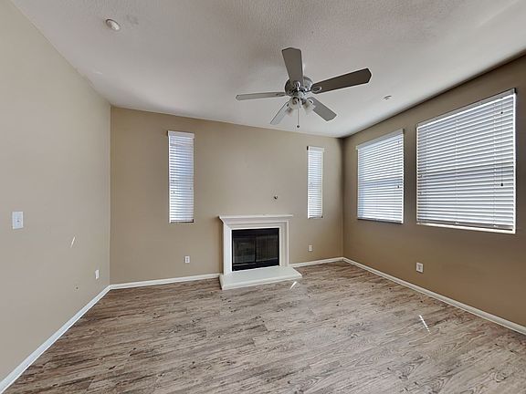 4th image of 26165 Barnes Ct