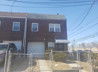 9902 195th St, Hollis, NY 11423