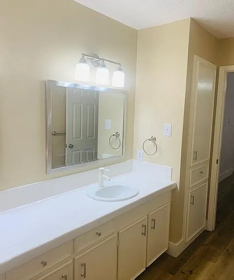 6310 Seamist Dr — Photo 8