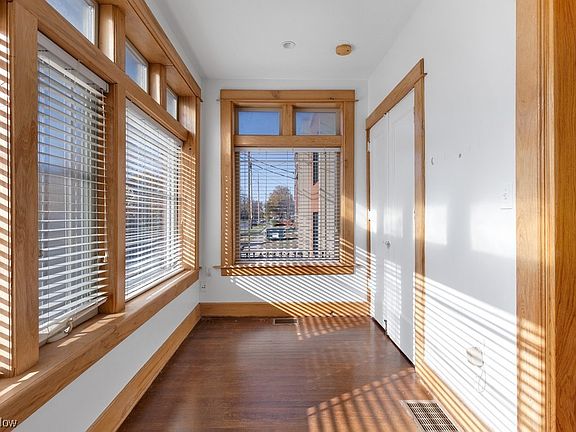 4th image of 1494 E 115th St #2