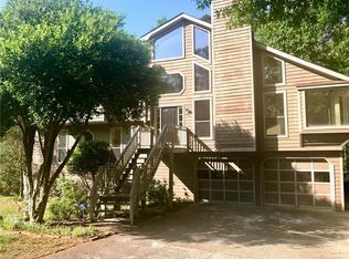 390 Saint Simons Cv, Lawrenceville, GA 30044