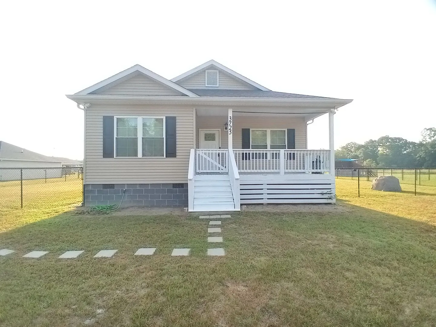 3725 Pinewood Road — Photo 1