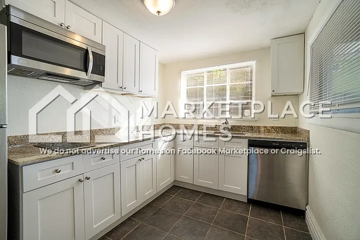 717 Kalb St SE #B — Photo 6