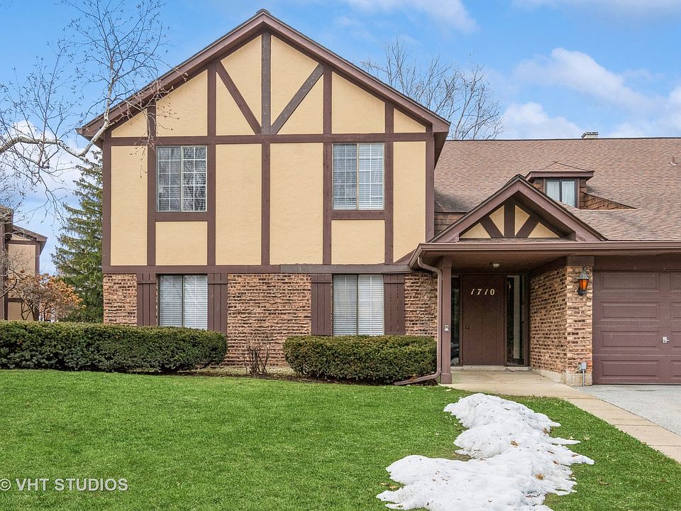 1827 Briarcliffe Blvd Wheaton IL Zillow