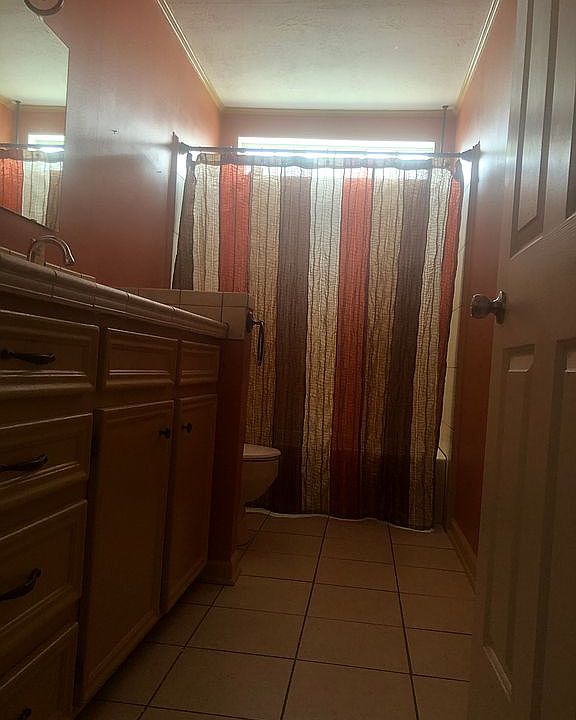 1st image of 1223 34th St