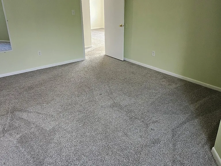 521 Pheasant Run — Photo 18