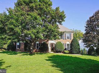17574 Deavers Ct, Hamilton, VA 20158