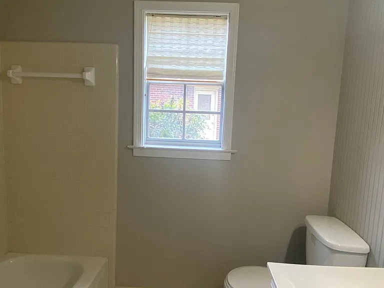 7301 Brampton Ln — Photo 17