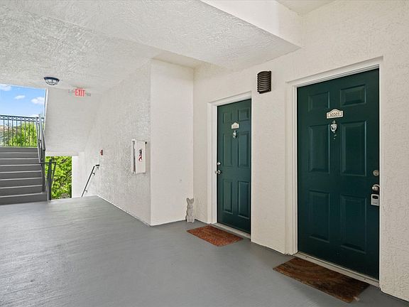 5th image of 10203 Myrtlewood Cir W