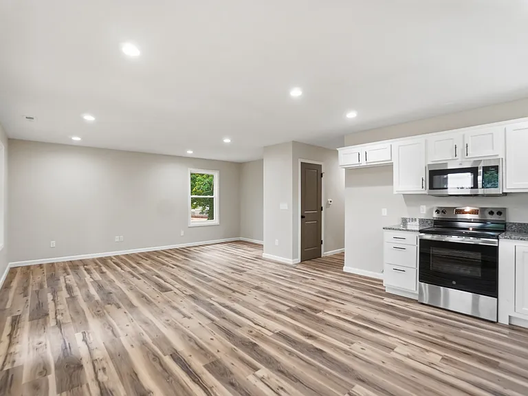 1626 Howell St #201 — Photo 15