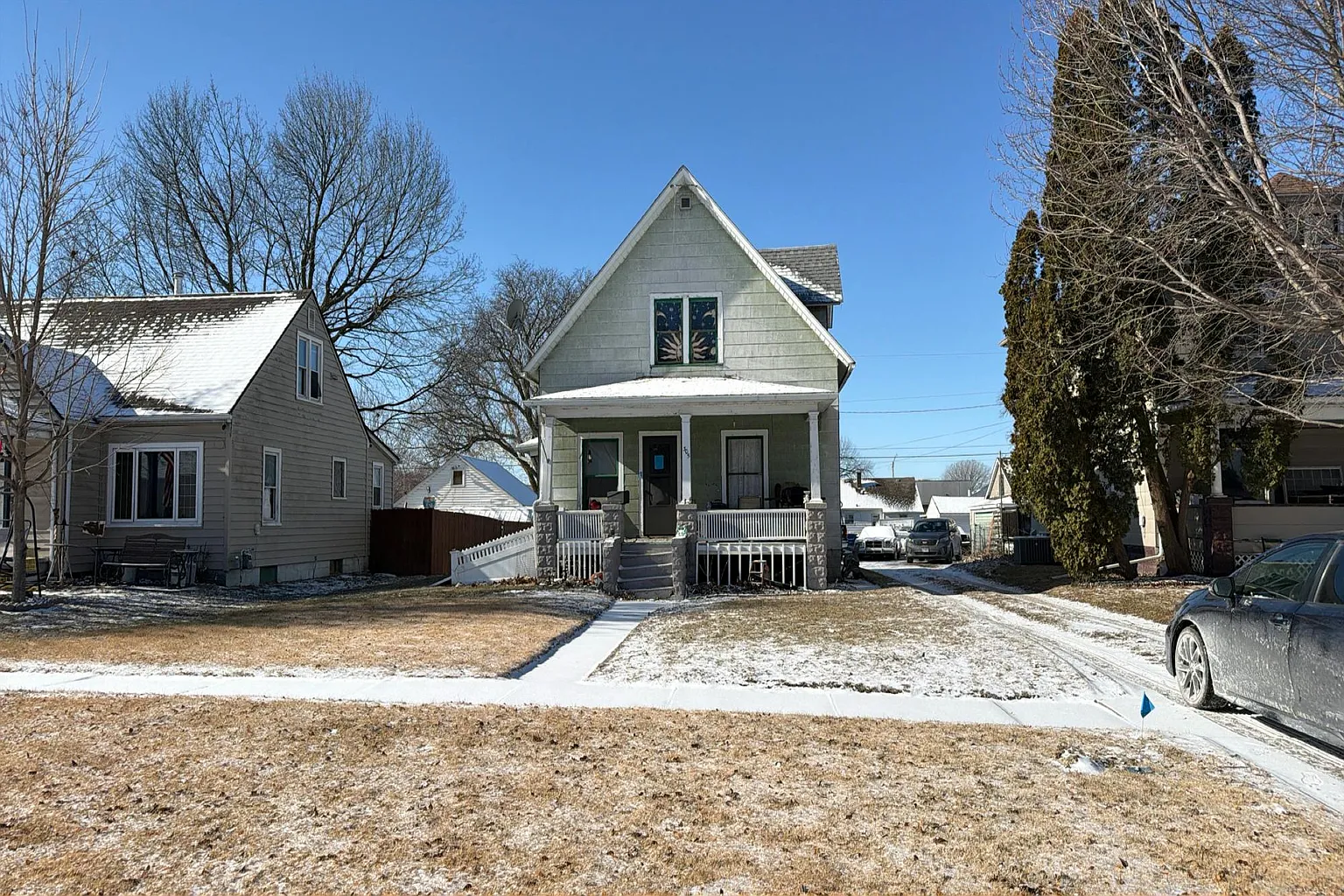 305 54th St photo 1