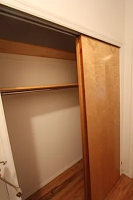 Rented by Robyn Lee, LREB | media 18