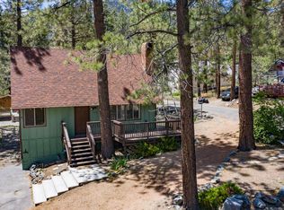 1749 Linnet Rd, Wrightwood, CA 92397