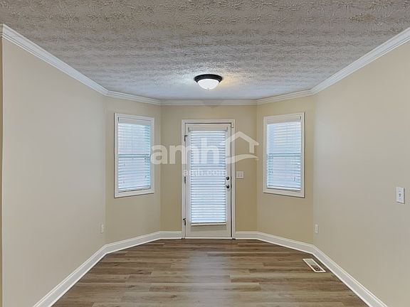 4th image of 887 Kendall Park Dr
