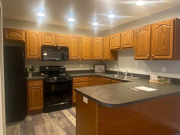 3rd image of 4322 N Fulton Ave